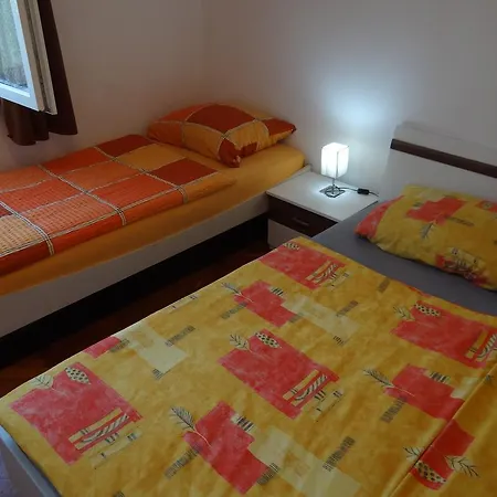 Apartman Marin *